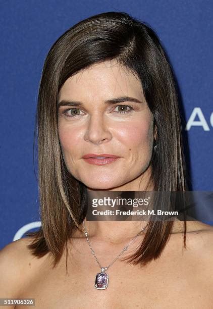 120 Host Betsy Brandt Stock Photos and High